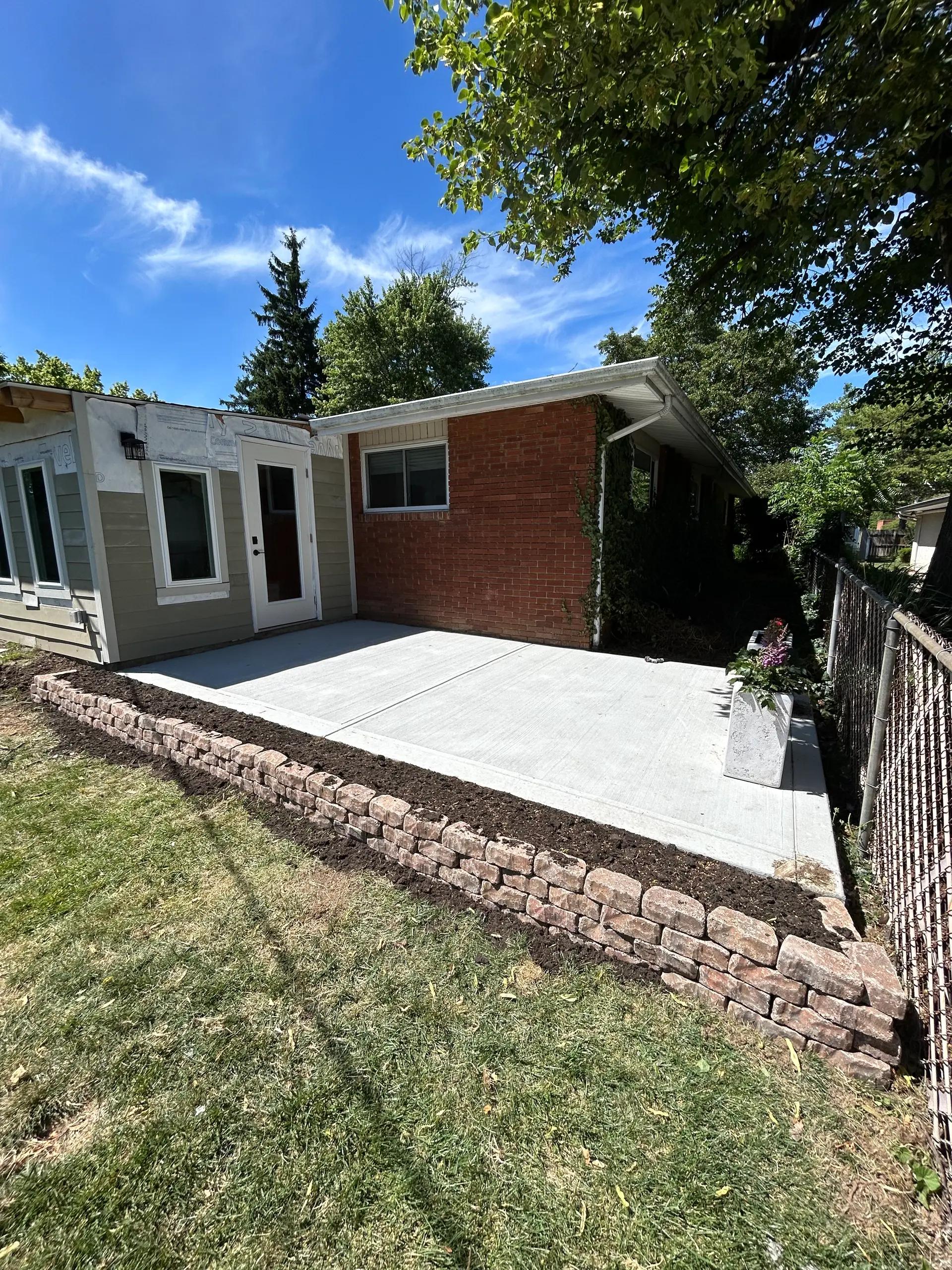 Finished concrete patio by Ohio Construction Solutions